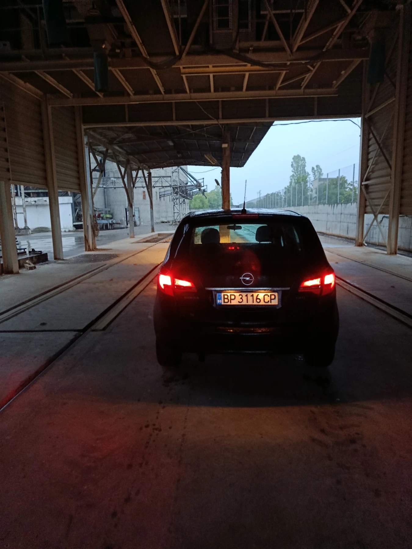 Opel Meriva 1.3 /75 CDTI, снимка 8 - Автомобили и джипове - 54346104