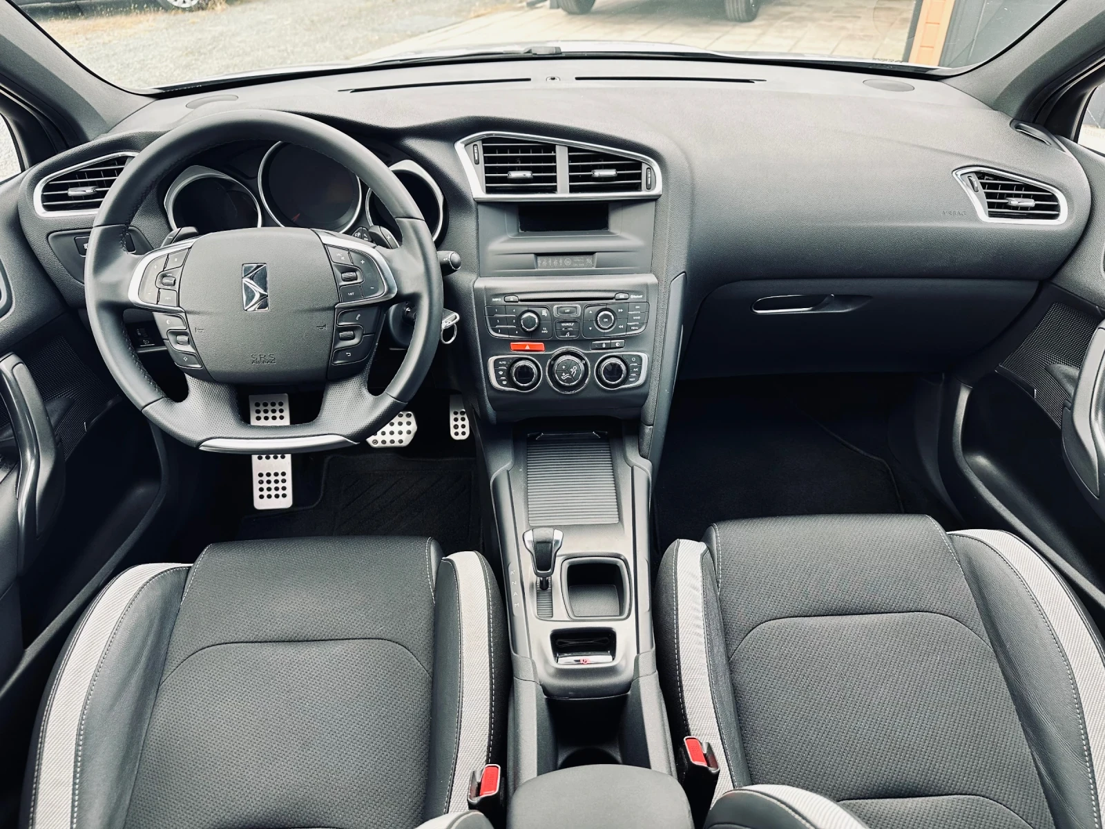 Citroen DS4 1.6 HDI, снимка 12 - Автомобили и джипове - 54594901