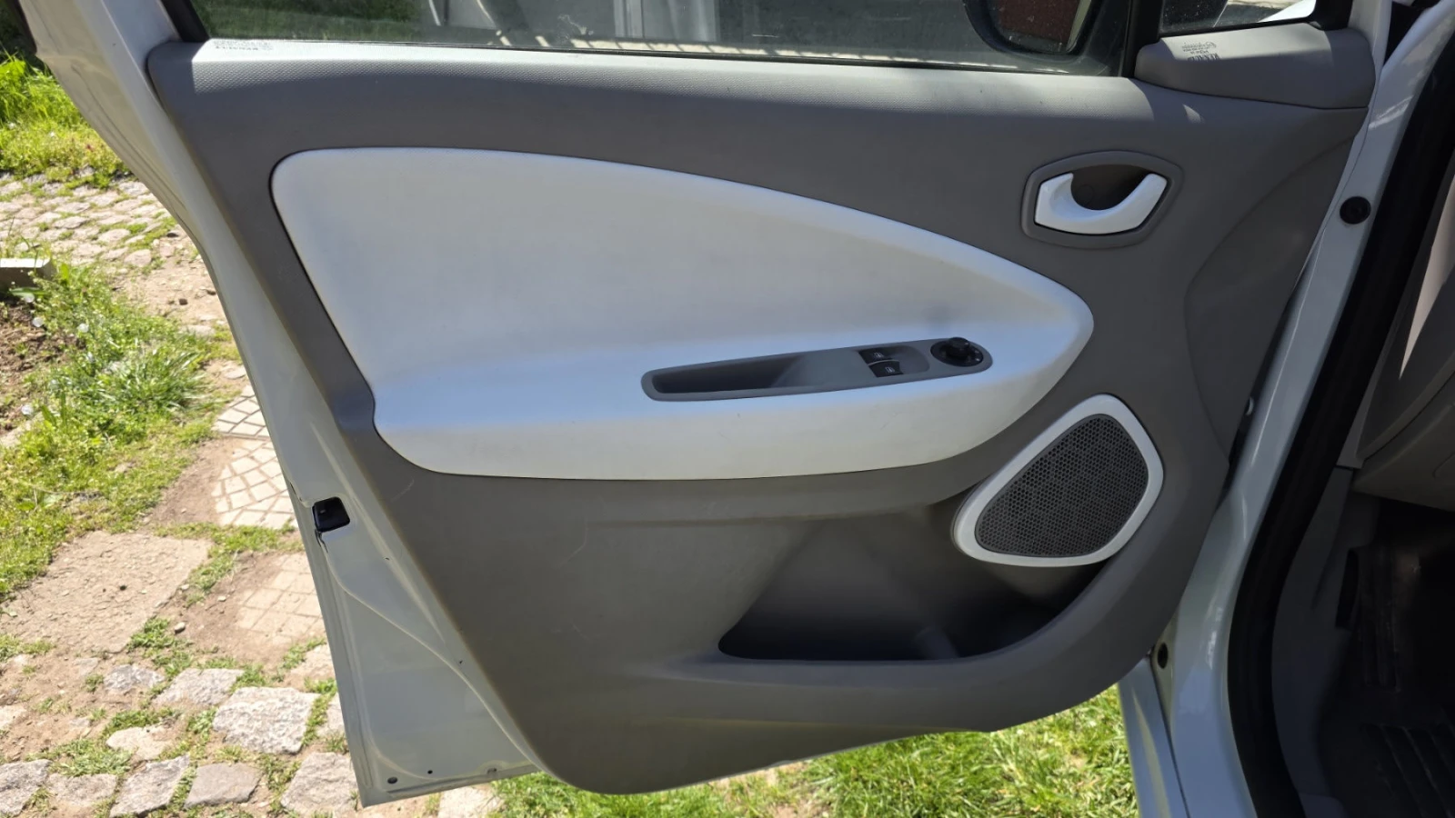 Renault Zoe ZE40, снимка 4 - Автомобили и джипове - 54623203