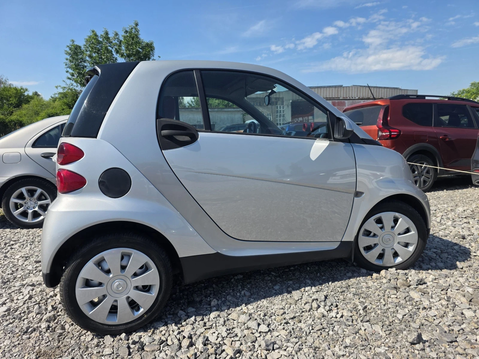 Smart Fortwo Продавам Smart Fortwo 451   Безкомпромисно поддърж, снимка 4 - Автомобили и джипове - 54864466