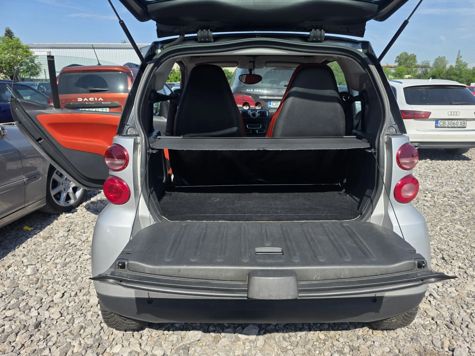 Smart Fortwo Продавам Smart Fortwo 451   Безкомпромисно поддърж, снимка 6 - Автомобили и джипове - 54864466