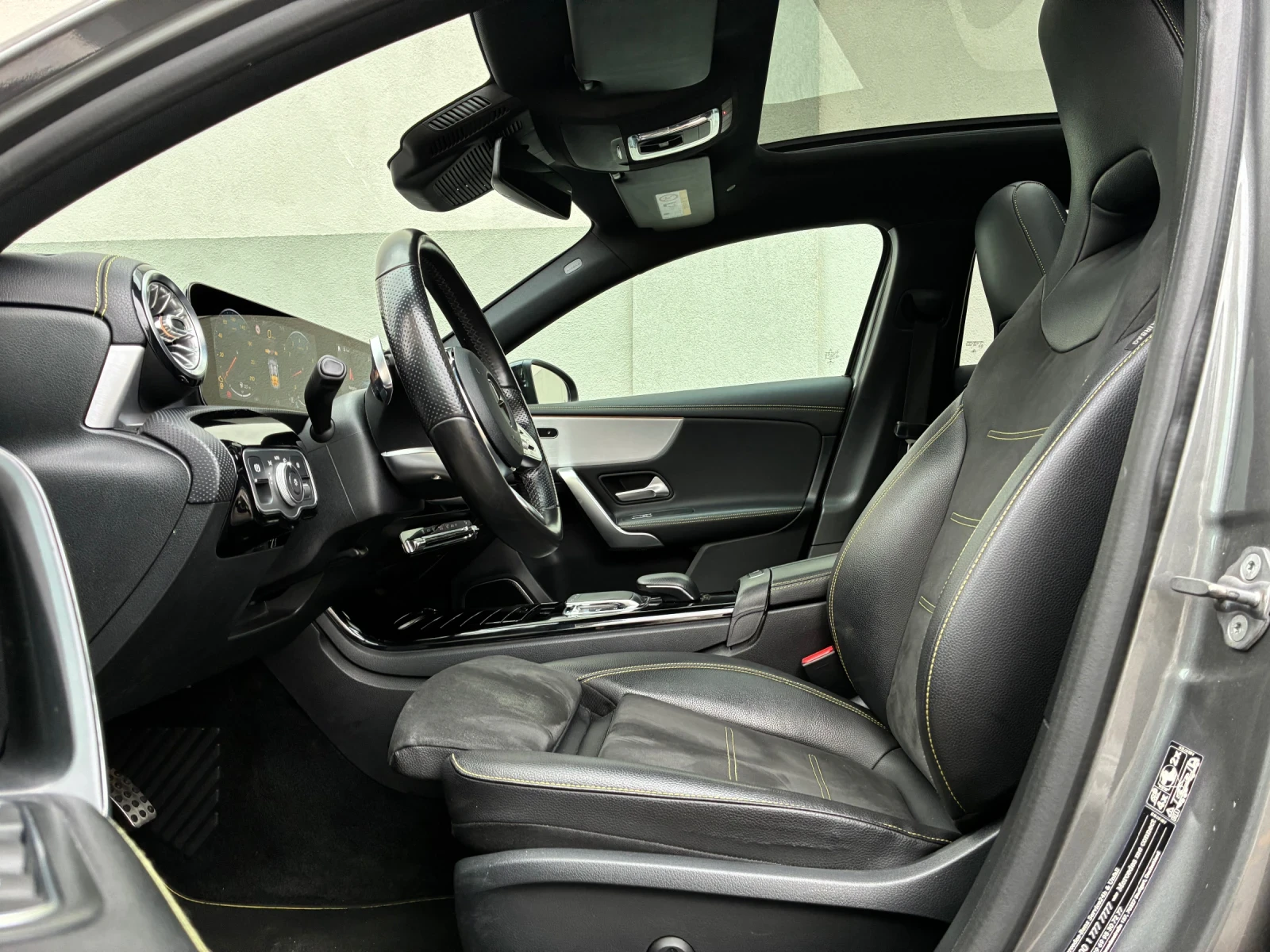 Mercedes-Benz A 250 EDITION 1/ 4MATIC/DISTRONIC/FULL/360/CARPLAY, снимка 12 - Автомобили и джипове - 54974981