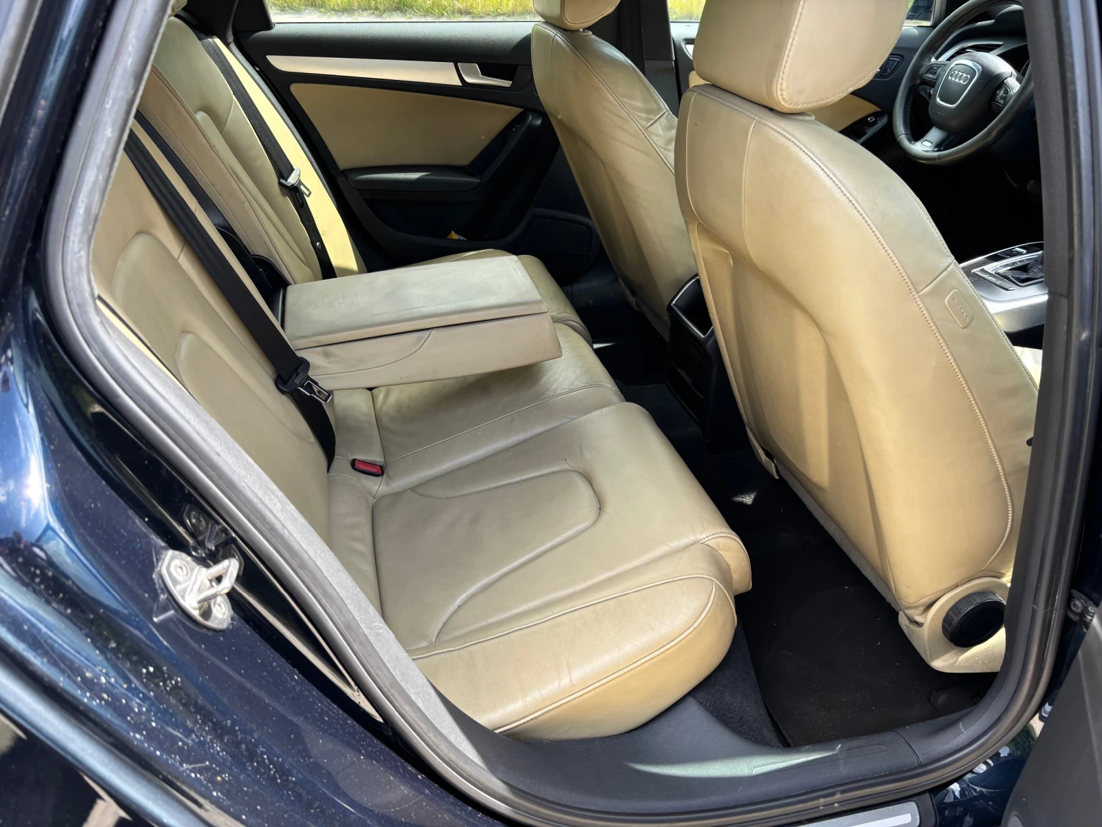 Audi A4 2.0, снимка 10 - Автомобили и джипове - 55160529