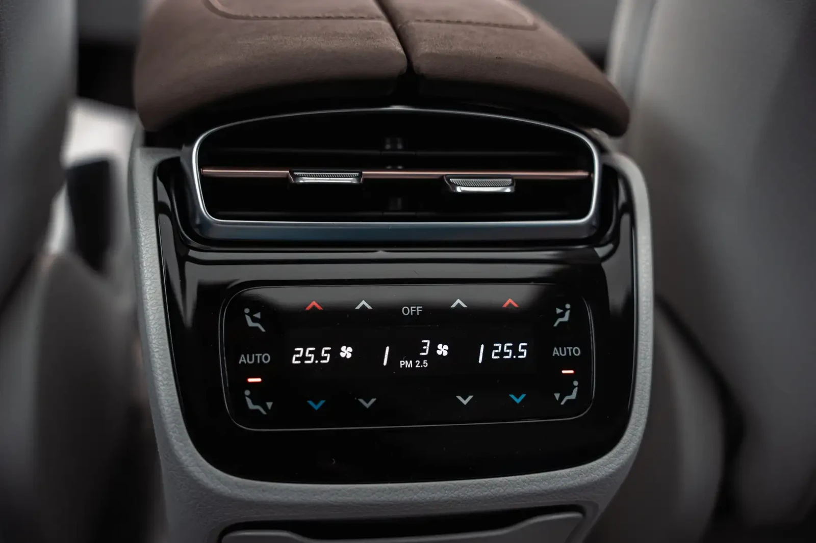 Mercedes-Benz EQS 580 AMG-pkg* Hyperscreen* Massage* Burmester* Full, снимка 15 - Автомобили и джипове - 55268034