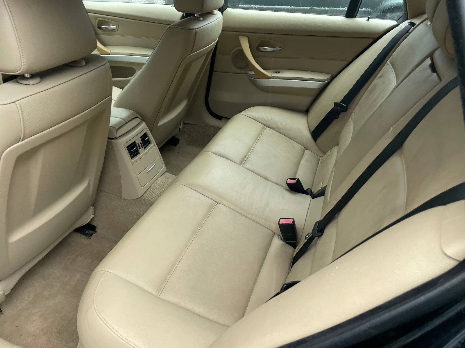 BMW 320 320d m sport, full, снимка 9 - Автомобили и джипове - 55291905
