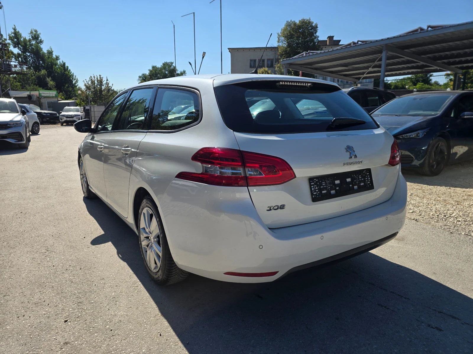 Peugeot 308 1.6HDI 116к.с Топ състояние , снимка 4 - Автомобили и джипове - 55478250