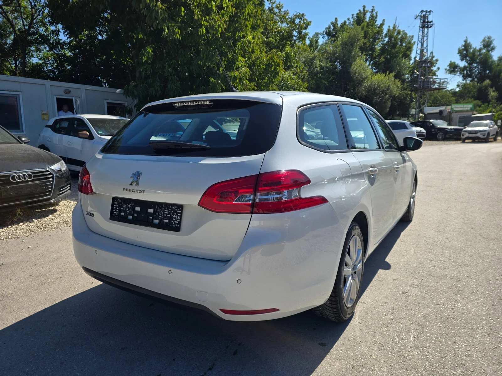 Peugeot 308 1.6HDI 116к.с Топ състояние , снимка 3 - Автомобили и джипове - 55478250