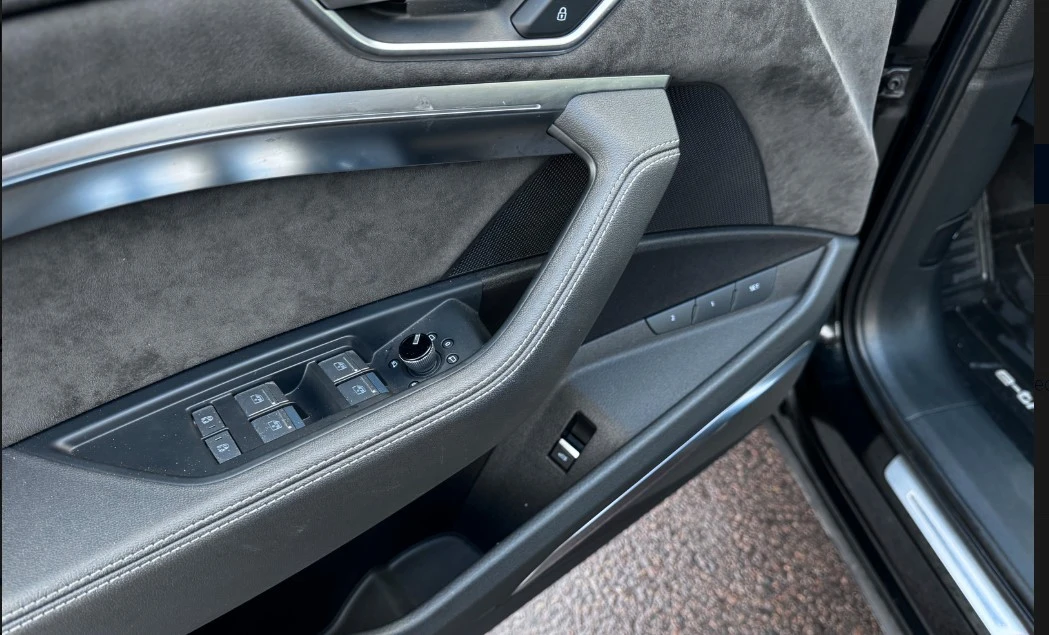 Audi E-Tron S-Line, снимка 13 - Автомобили и джипове - 55605877