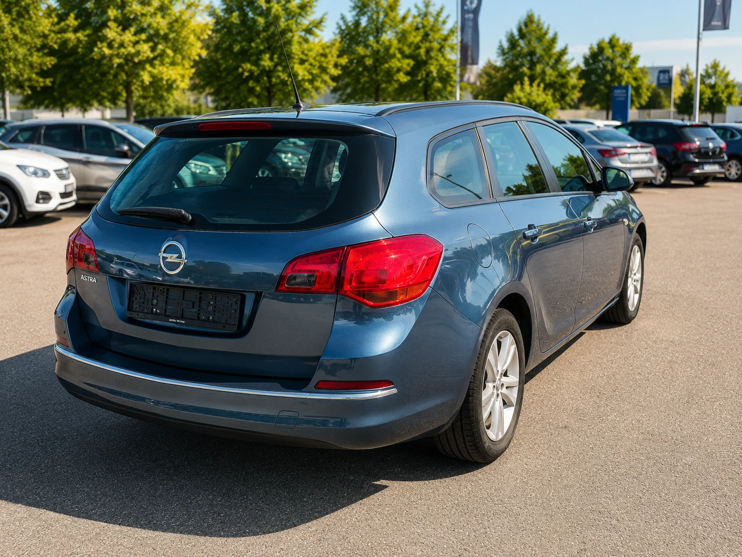 Opel Astra LPG 1.4 Turbo, снимка 2 - Автомобили и джипове - 55849455
