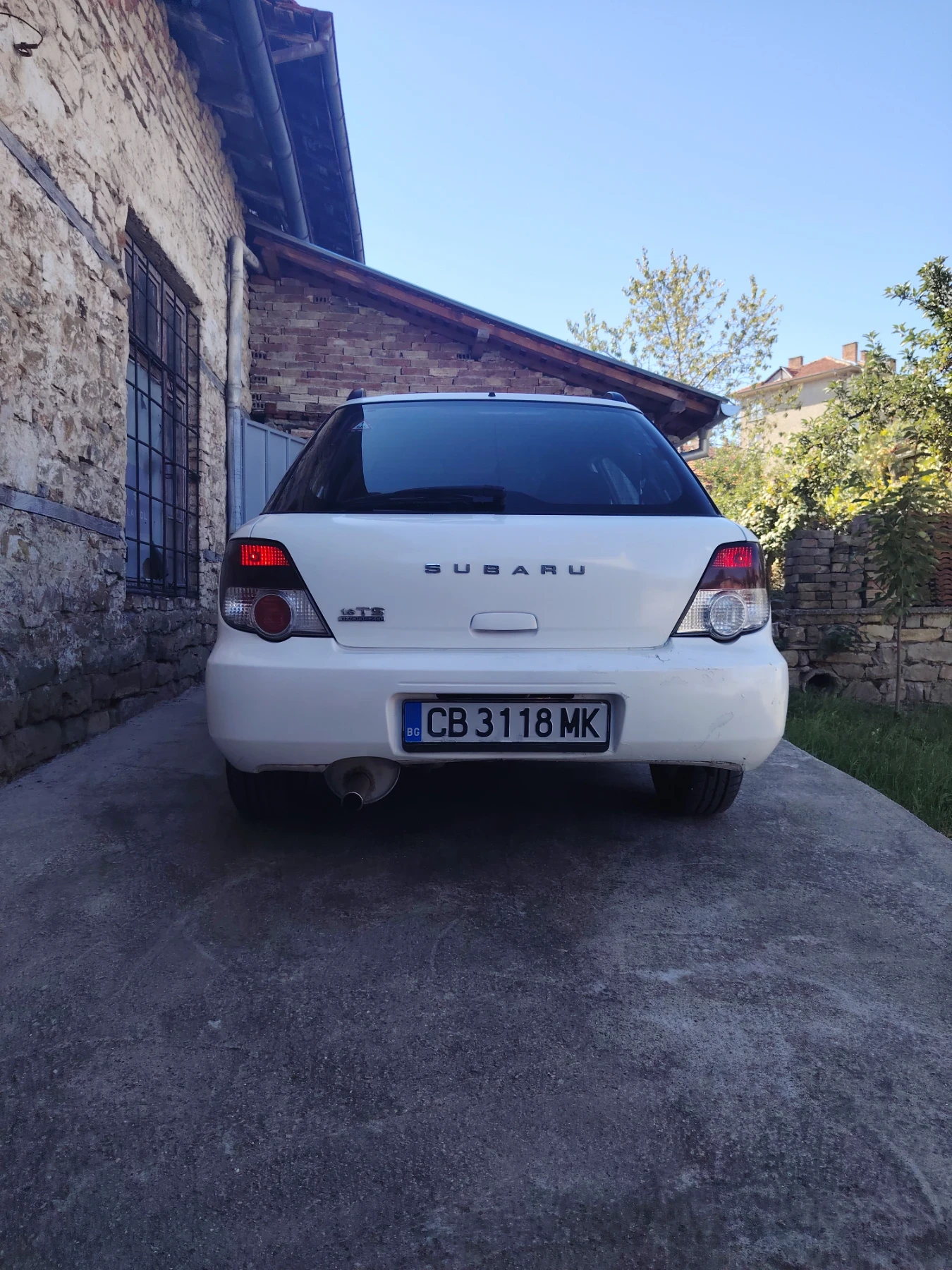 Subaru Impreza 1.6TS, снимка 2 - Автомобили и джипове - 56112621
