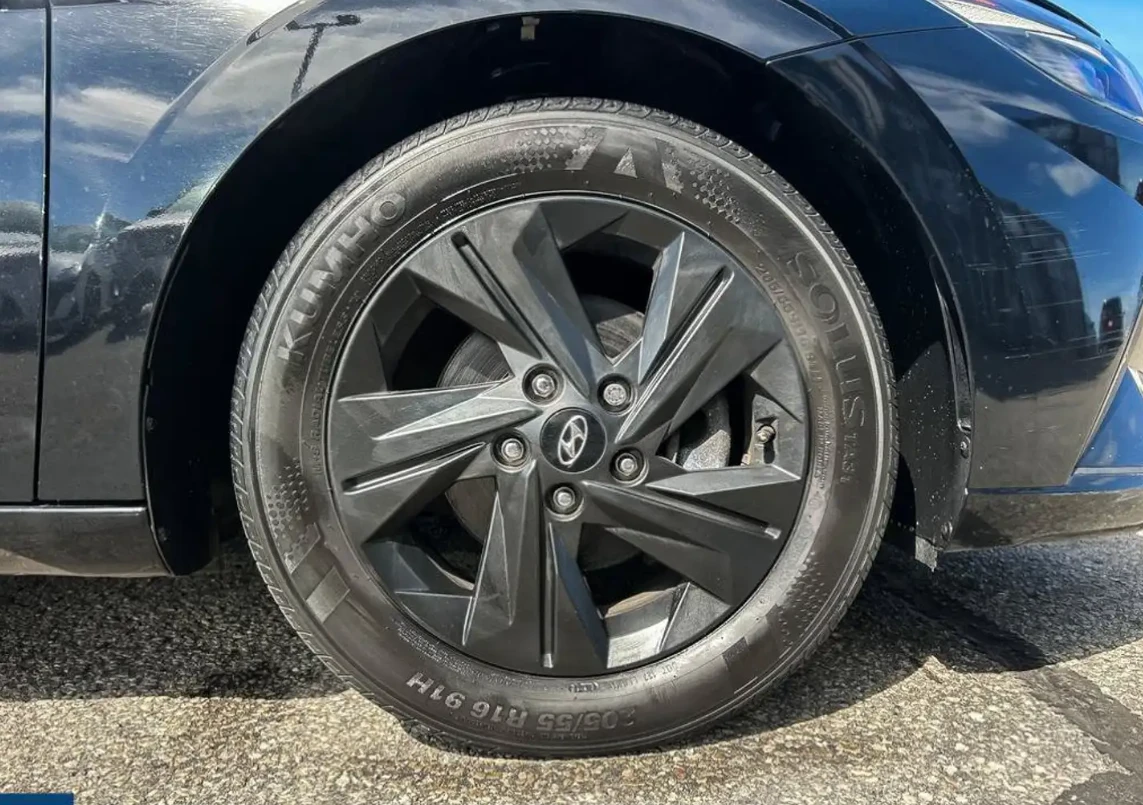 Hyundai Elantra Preferred  | Mobile.bg � ����������� 5