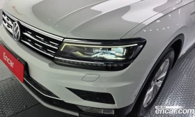 VW Tiguan 2.0 TSI 4Motion, снимка 8