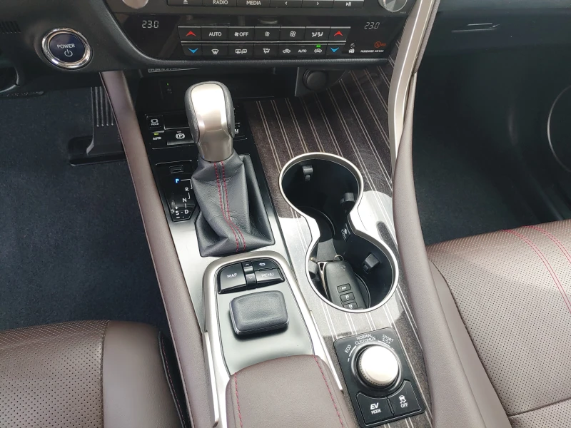 Lexus RX 450h Има видеоклип към обявата!, снимка 12 - Автомобили и джипове - 50995164