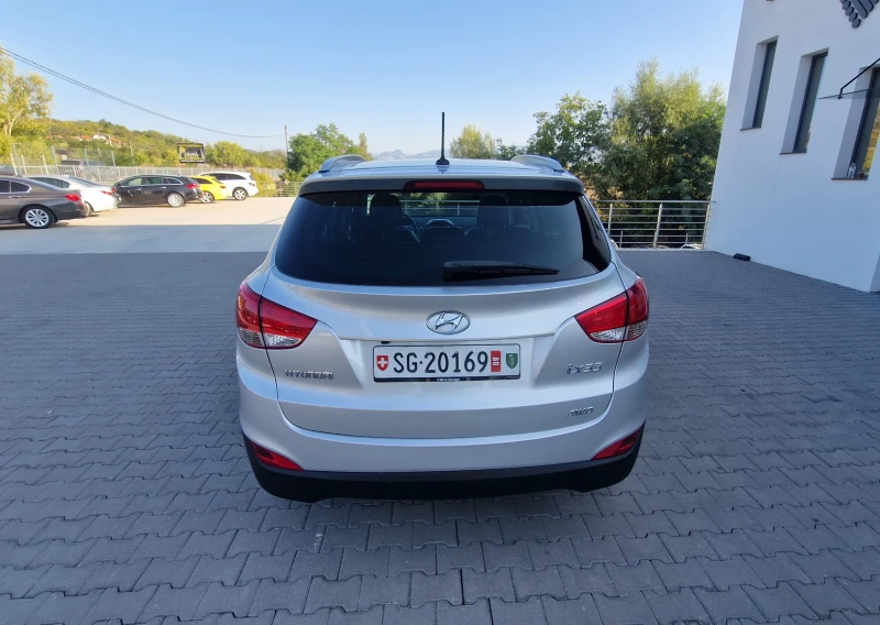 Hyundai IX35 4х4 ТОП ЛИЗИНГ, снимка 4 - Автомобили и джипове - 51687299
