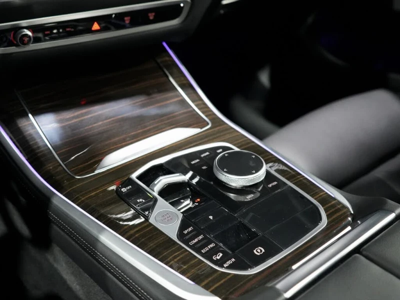 BMW X5 xDrive40i* AWD* АвтоКредит* (ЦЕНА ДО БГ), снимка 14 - Автомобили и джипове - 52536663