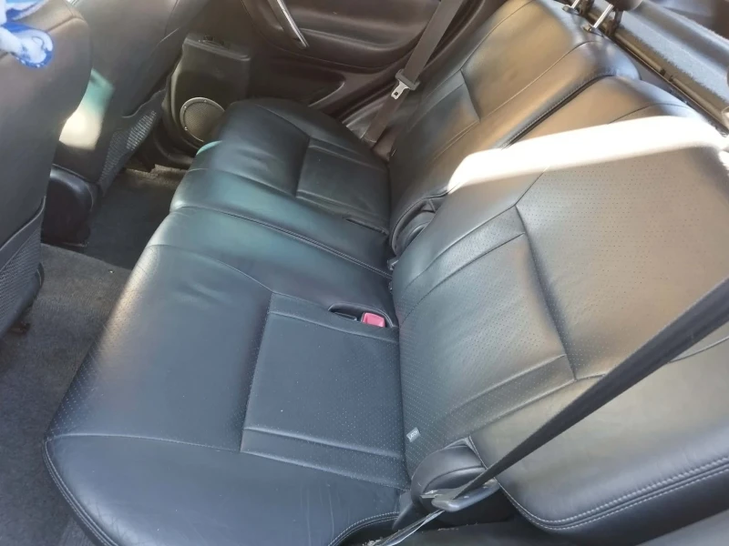 Toyota Rav4, снимка 17 - Автомобили и джипове - 52996500