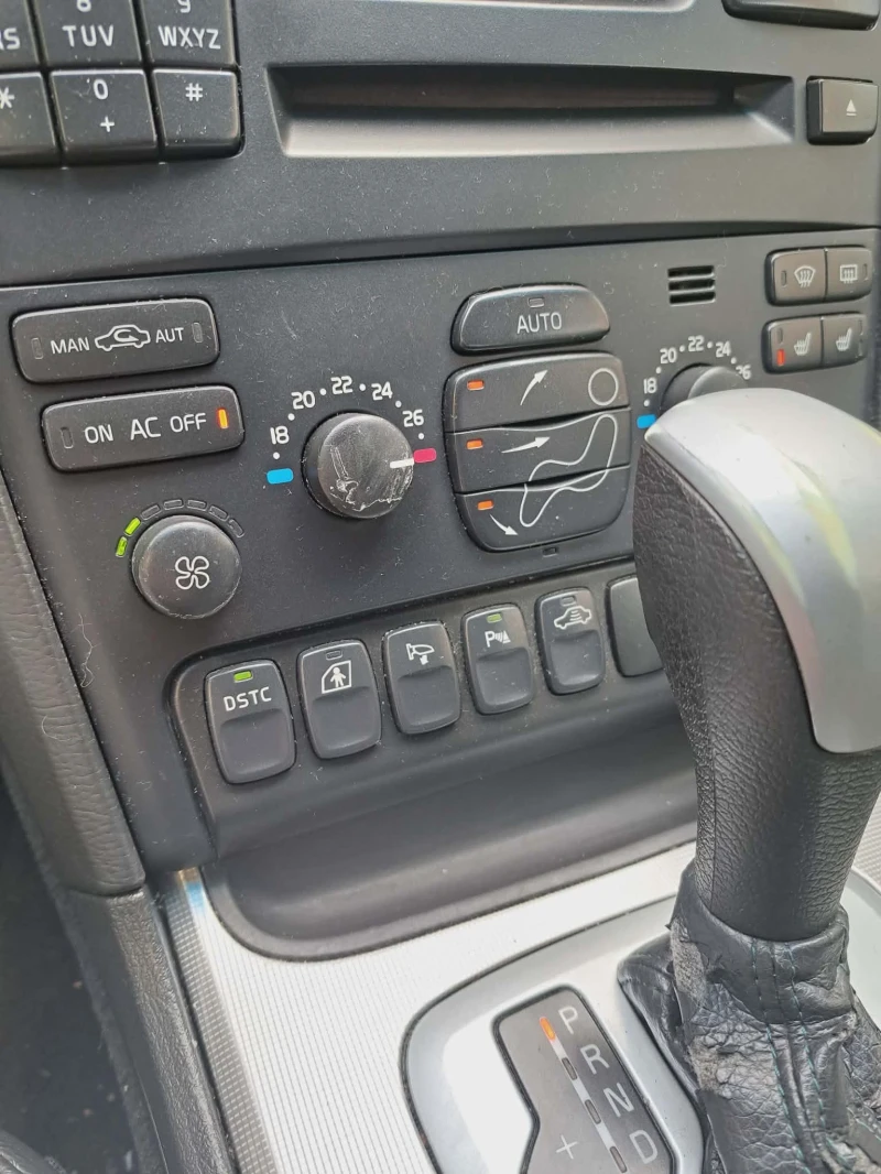 Volvo Xc90, снимка 4 - Автомобили и джипове - 53410124