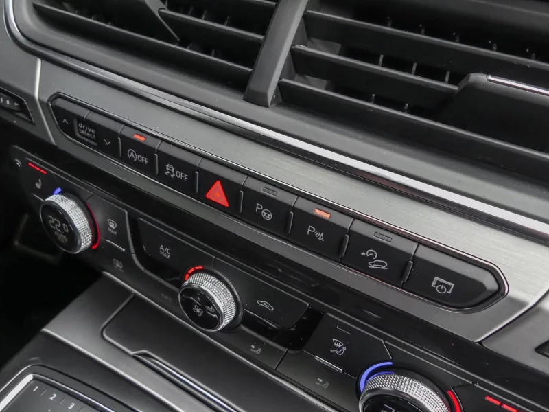 Audi Q7 S-LINE/286HP/QUATTRO/TIPTRONIC/CAM/LED/955v, снимка 15 - Автомобили и джипове - 53519516