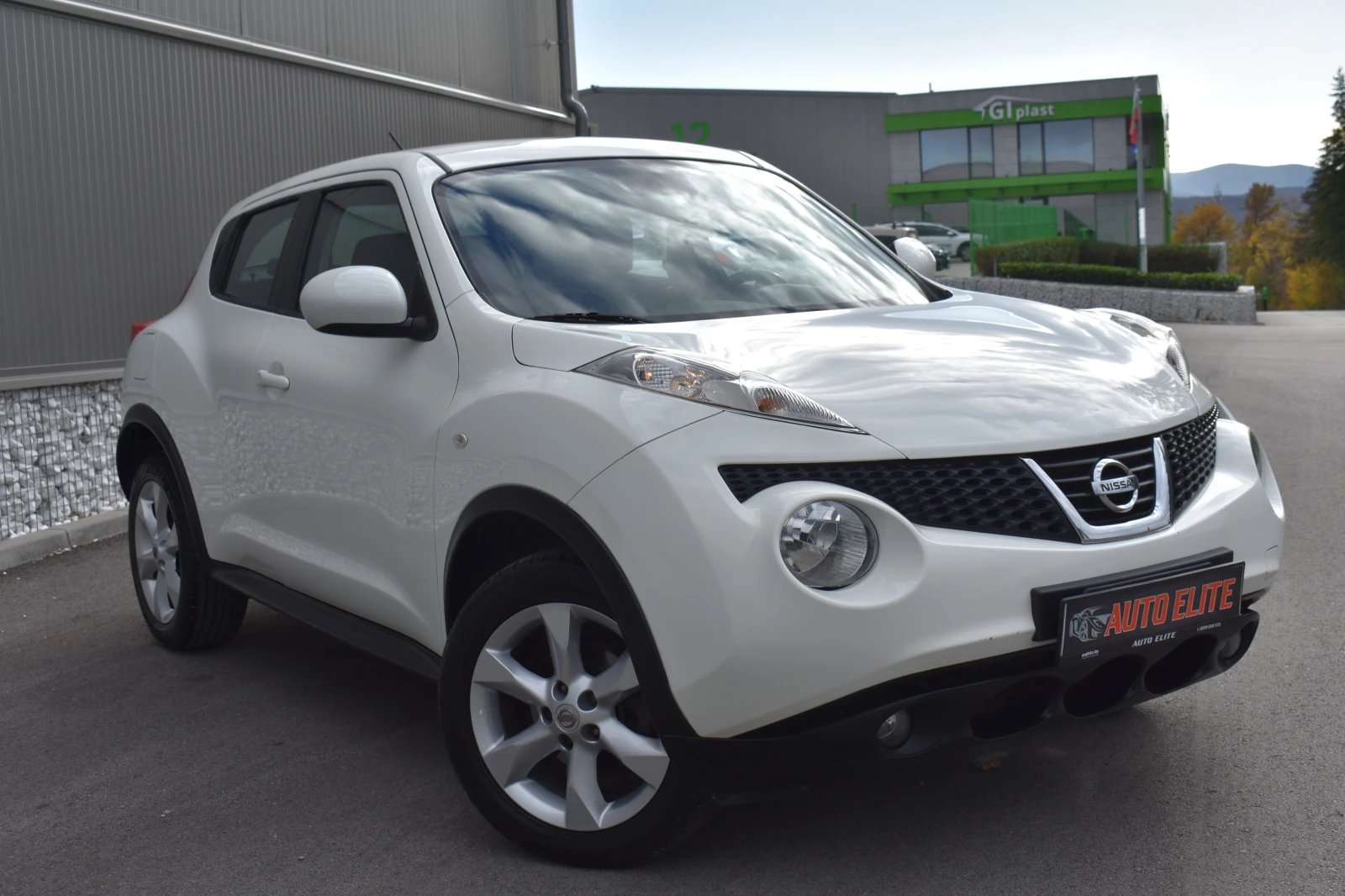 Nissan Juke 1.6/16v-AUTOMAT-EURO5B-112000km-КАТО НОВ!! - изображение 2