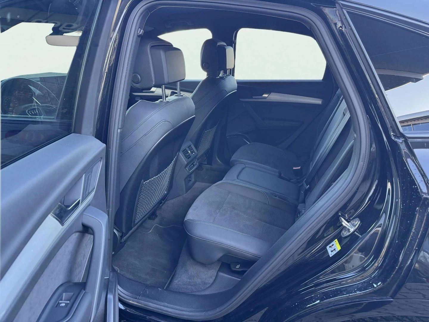 Audi Q5 S line 40 TDI quattro - изображение 7