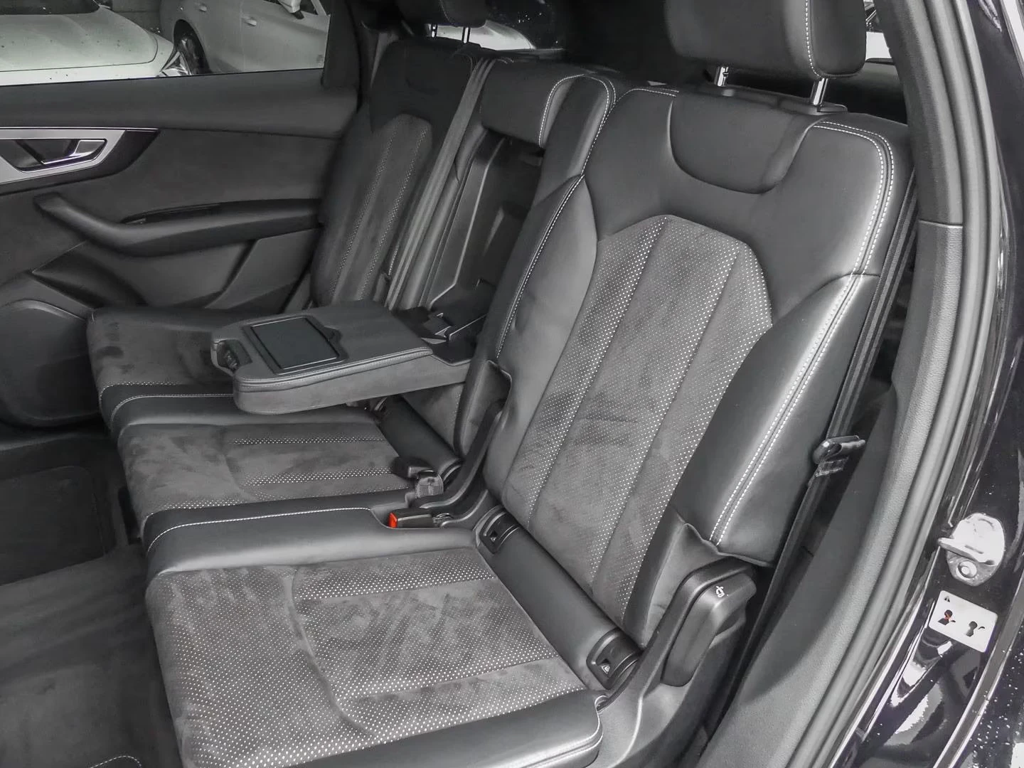 Audi Q7 S-LINE/286HP/QUATTRO/TIPTRONIC/CAM/LED/955v | Mobile.bg � ����������� 12