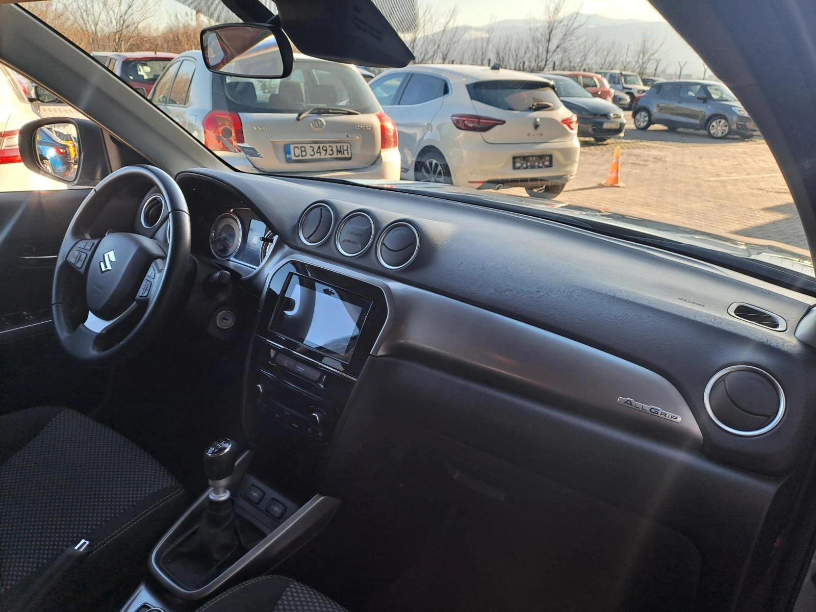 Suzuki Vitara 1.4 GL+ Booster Jet HYBRID 4X4, снимка 15 - Автомобили и джипове - 53829681