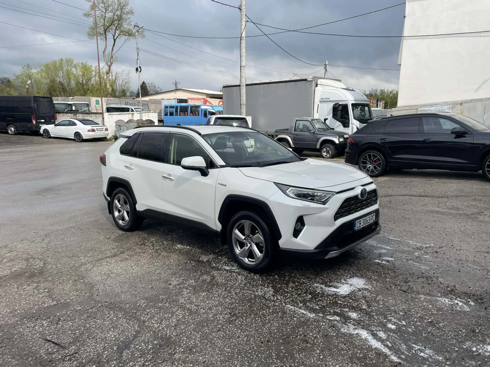 Toyota Rav4 Luxury, снимка 2 - Автомобили и джипове - 54234564