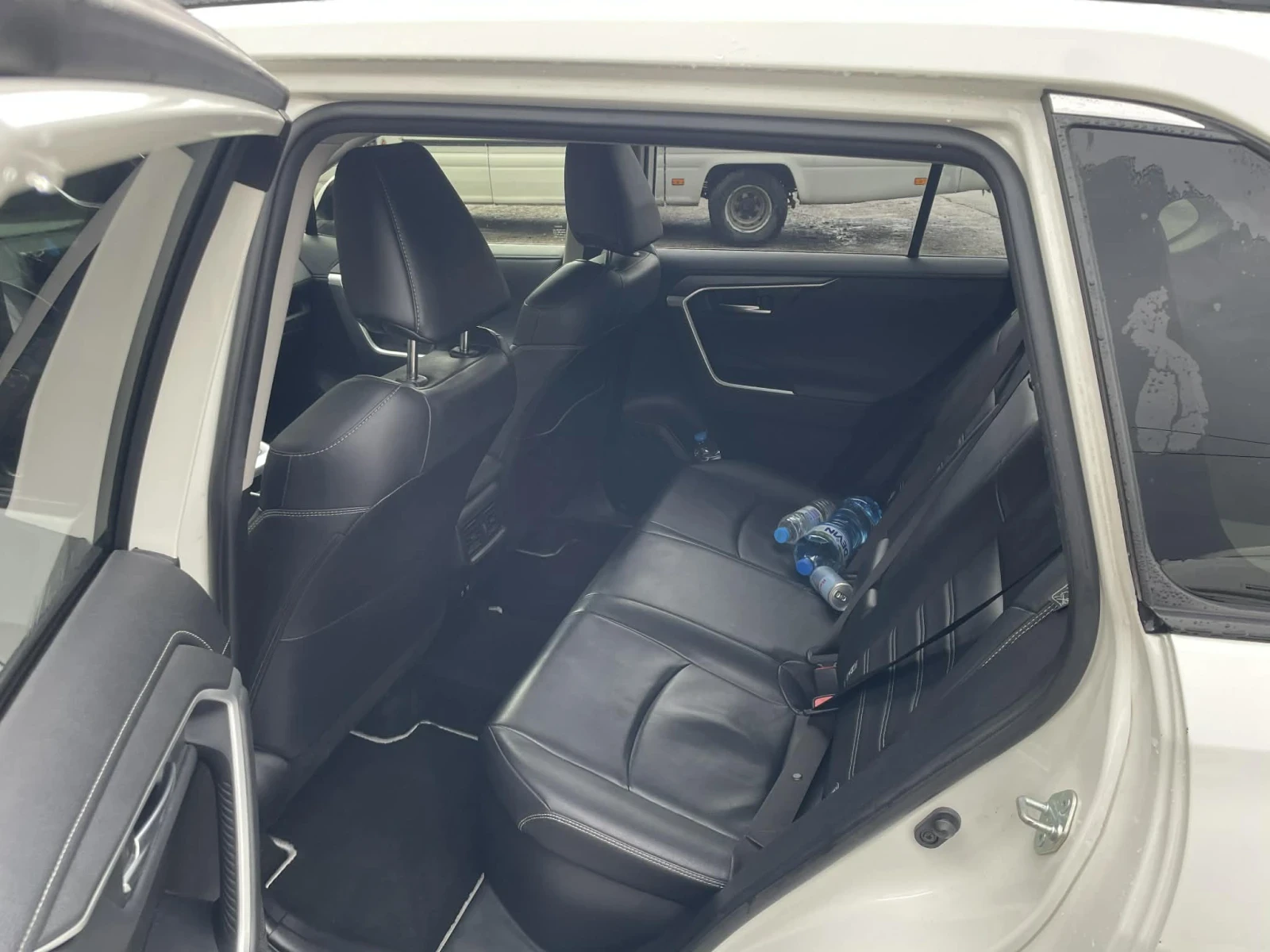 Toyota Rav4 Luxury, снимка 7 - Автомобили и джипове - 54234564