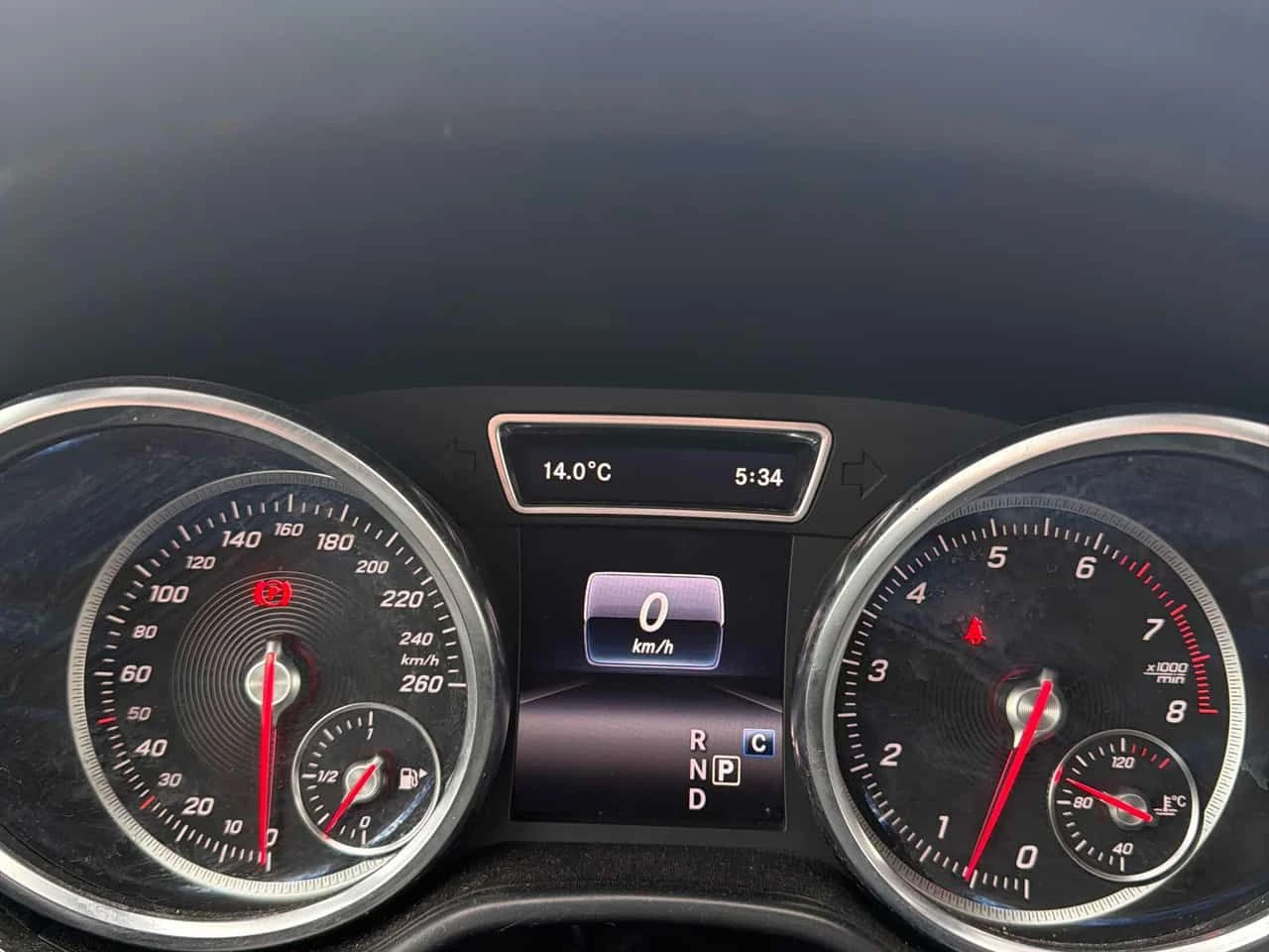 Mercedes-Benz GLE 400 ПОДГРЕВИ * ПАНО * KEYLESS * CARFAX, снимка 8 - Автомобили и джипове - 54480196