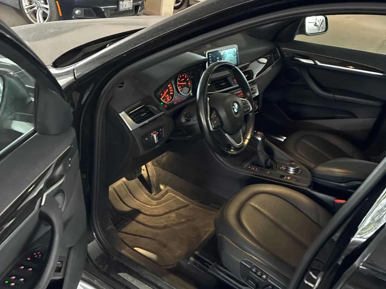 BMW X1 xDrive28i| HUD| PANO| ОТ ПРЕДСТАВИТЕЛСТВО| CARFAX, снимка 7 - Автомобили и джипове - 54529090