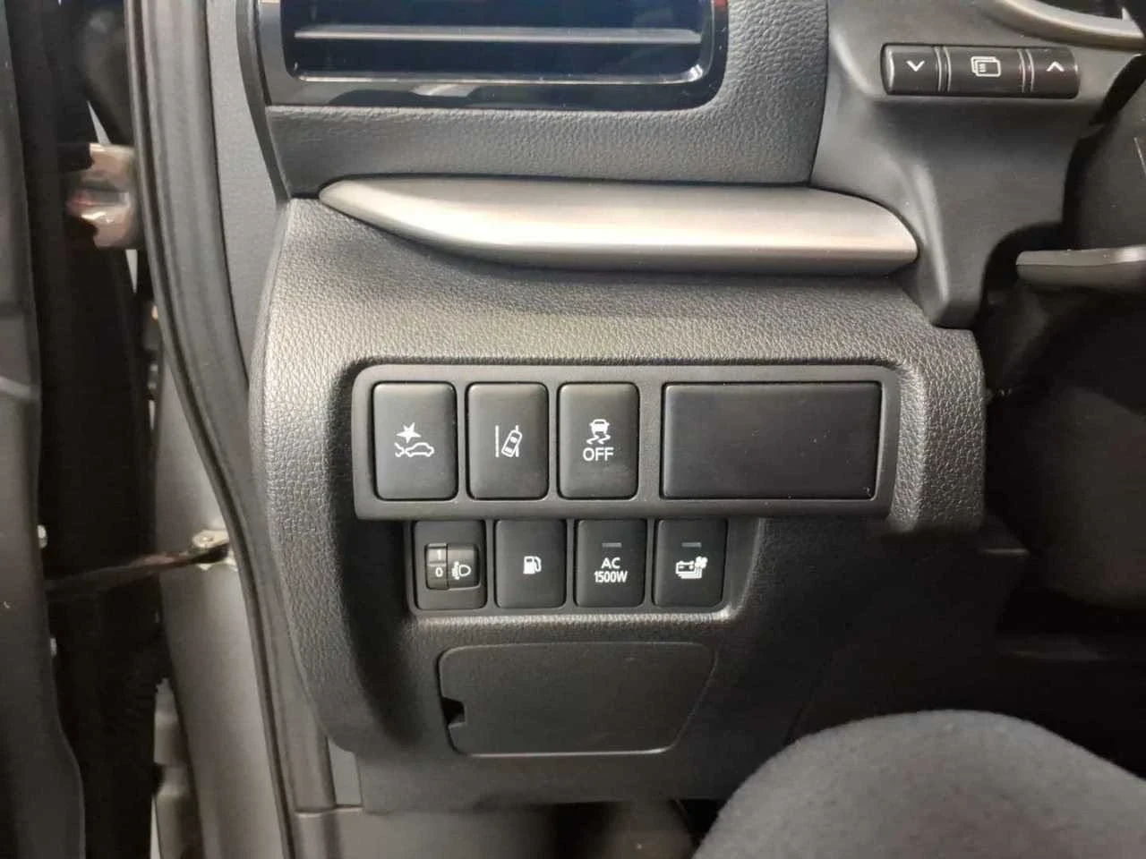 Mitsubishi Eclipse Cross, снимка 7 - Автомобили и джипове - 54566874