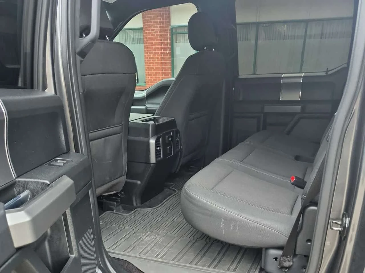 Ford F150 * 4WD SuperCrew 145" * CARFAX * AВТОКРЕДИТ, снимка 10 - Автомобили и джипове - 54619783