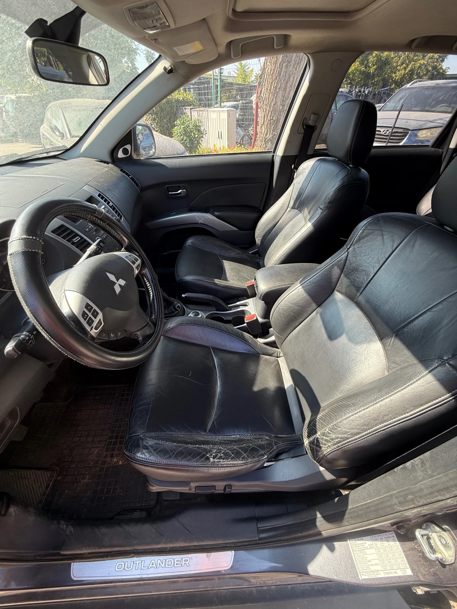 Mitsubishi Outlander 2.2 DI-D, снимка 7 - Автомобили и джипове - 55740392