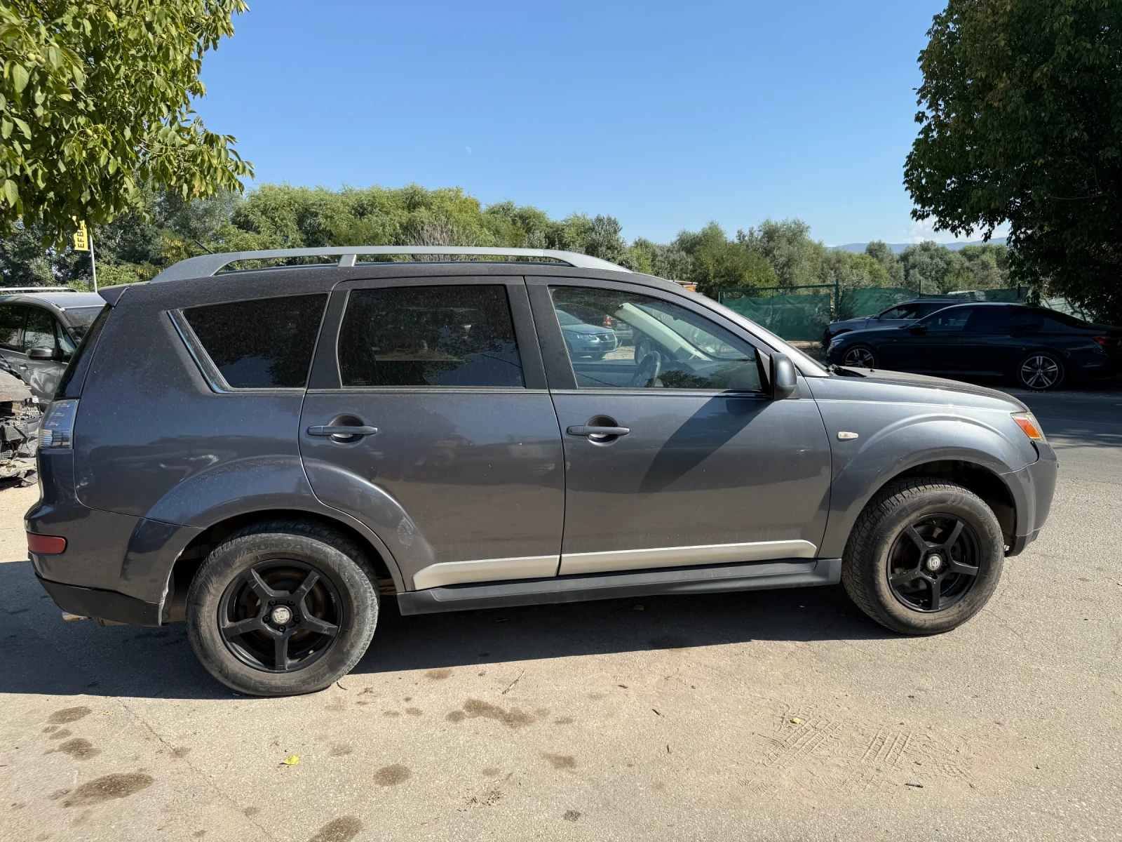 Mitsubishi Outlander 2.2 DI-D, снимка 6 - Автомобили и джипове - 55740392