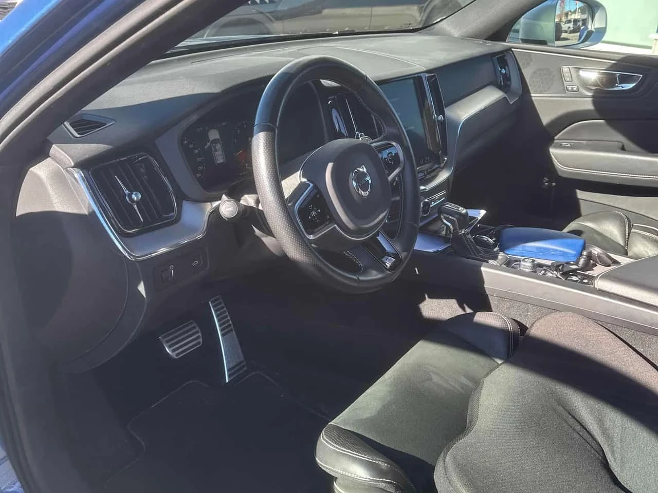 Volvo XC60 * R Design * CARFAX * ����� �� ����������� | Mobile.bg � ����������� 8