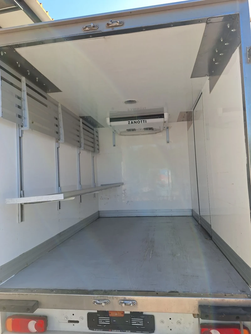 Renault Master Хладилен от Италия, снимка 16 - Бусове и автобуси - 50990698