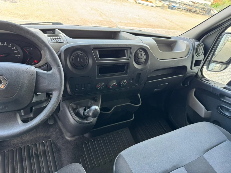 Renault Master Хладилен от Италия, снимка 11 - Бусове и автобуси - 50990698