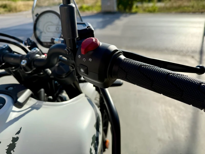 Royal Enfield Hymalayan Kamet white, TOP, 227лв месечно, снимка 4 - Мотоциклети и мототехника - 51610309