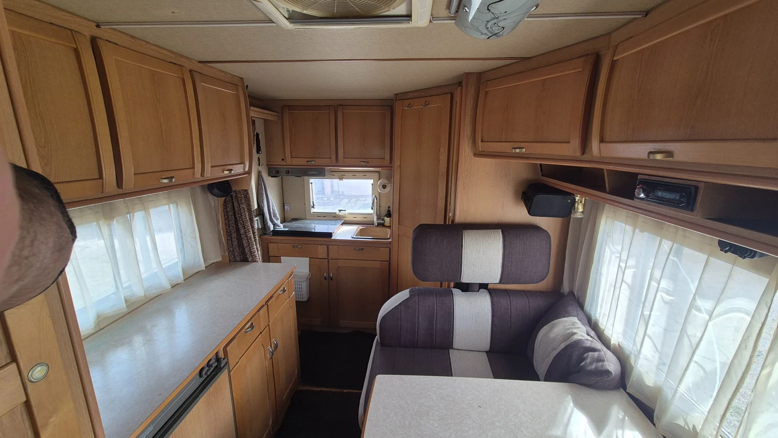 Кемпер Euramobil 2.5 TDI, снимка 6 - Каравани и кемпери - 53939895