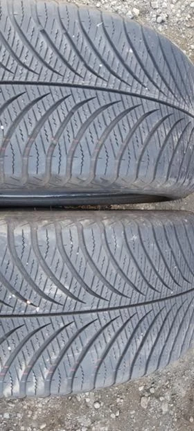 Гуми Зимни 215/50R17, снимка 1