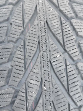 Гуми Зимни 225/60R17, снимка 3