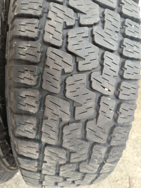 Гуми Всесезонни 245/70R17, снимка 2 - Гуми и джанти - 48223473