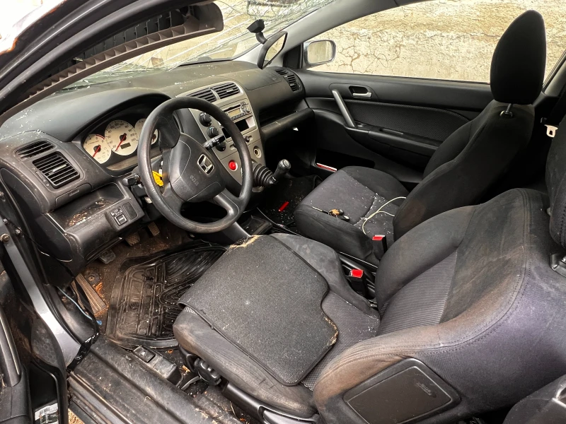 Honda Civic 1.7 CDTi, снимка 10 - Автомобили и джипове - 52578517
