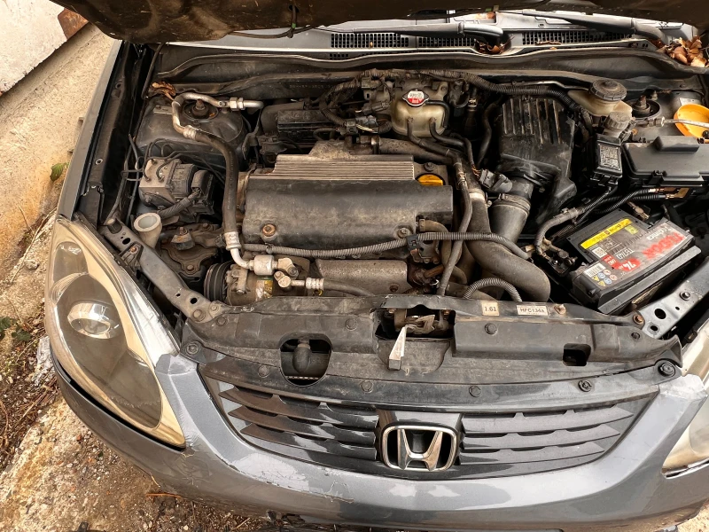 Honda Civic 1.7 CDTi, снимка 8 - Автомобили и джипове - 52578517