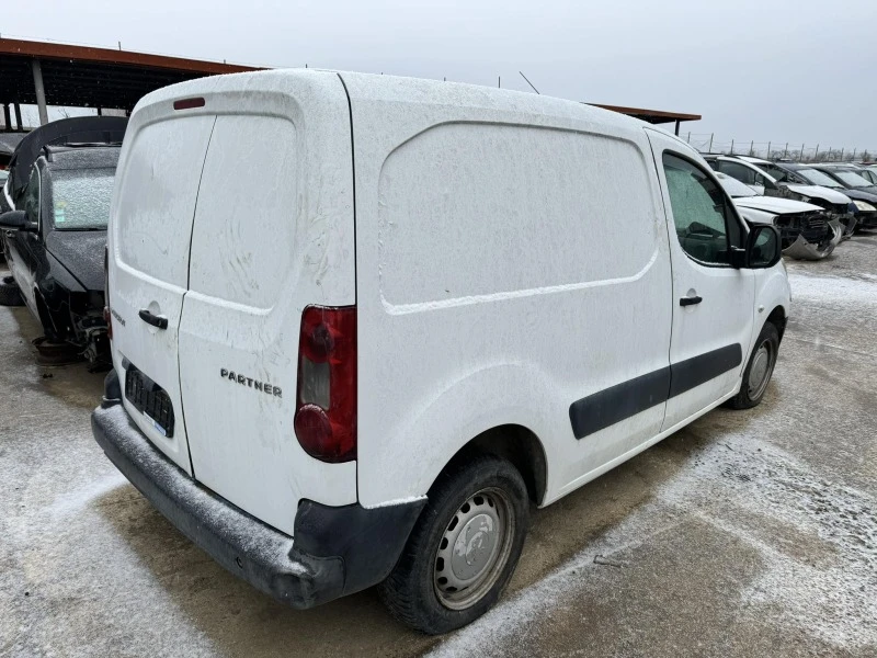 Peugeot Partner 1.6, снимка 4 - Автомобили и джипове - 43999152