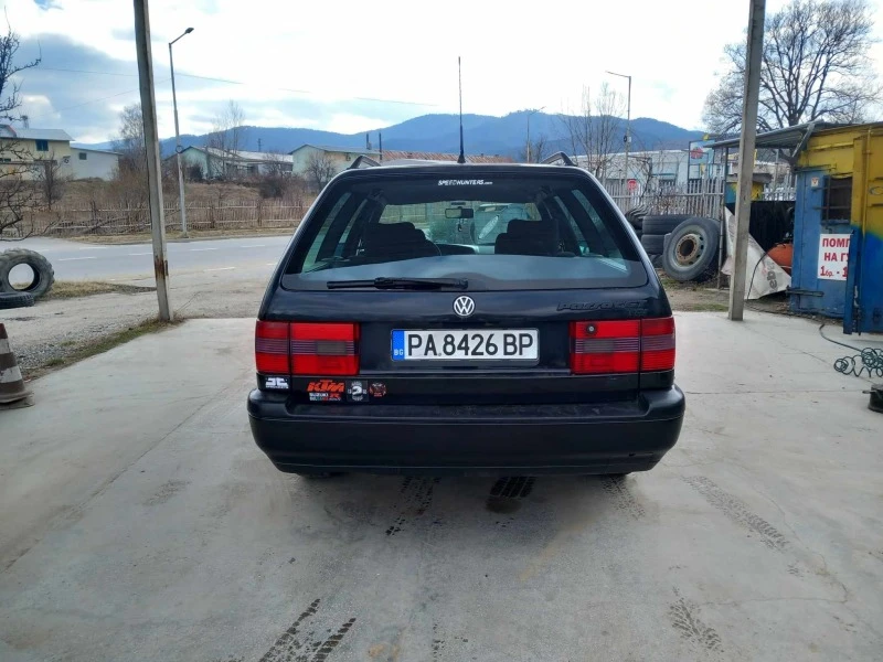 VW Passat, снимка 4 - Автомобили и джипове - 47018077