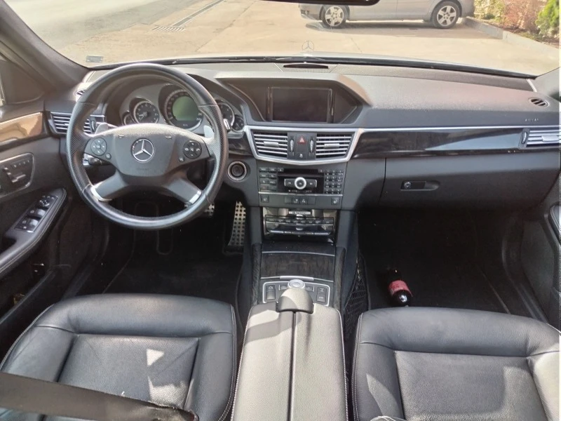 Mercedes-Benz E 350 AMG CDI 231к.с. 4x4, снимка 8 - Автомобили и джипове - 47572189