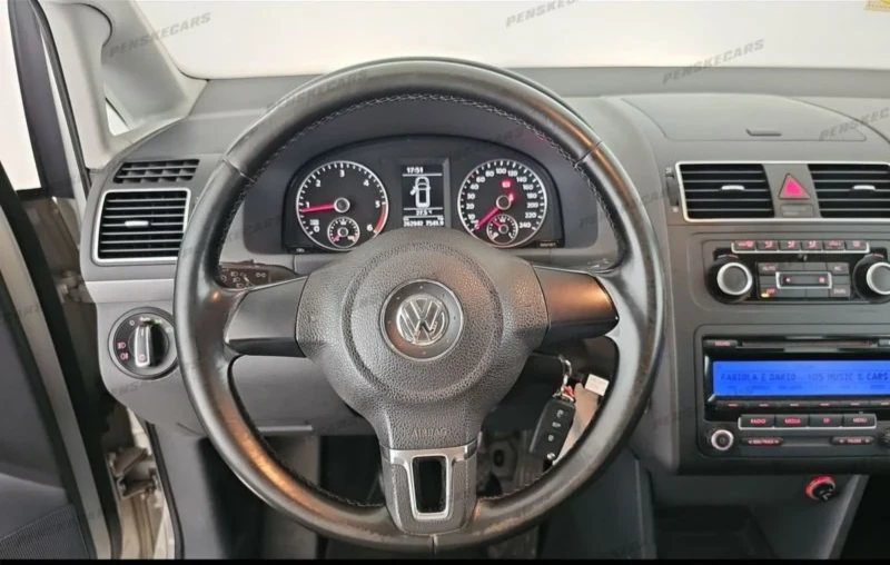 VW Touran 1.6TDI 7-МЕСТА, снимка 7 - Автомобили и джипове - 46818167