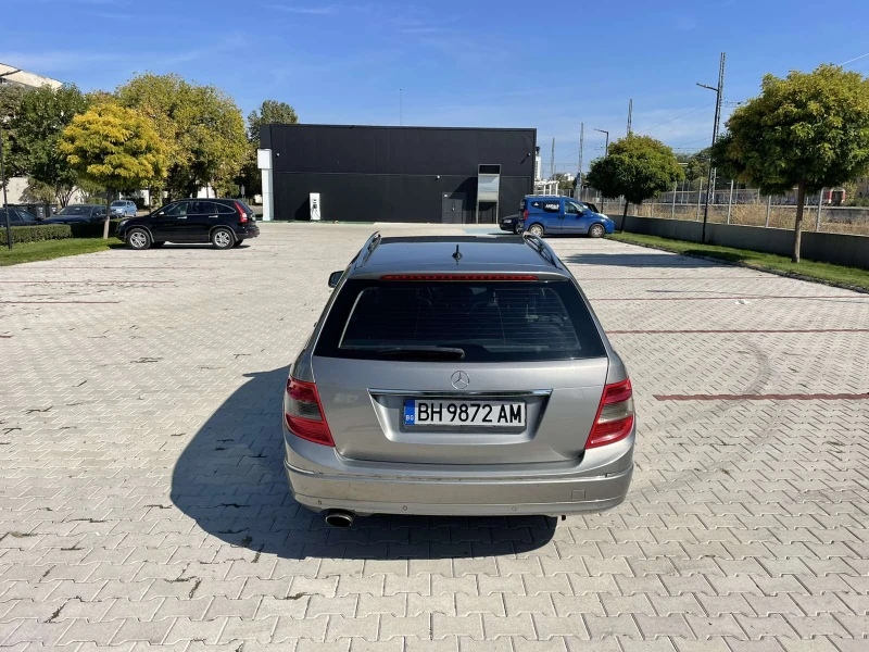 Mercedes-Benz C 220, снимка 5 - Автомобили и джипове - 47453732