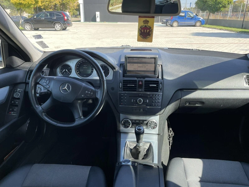 Mercedes-Benz C 220, снимка 6 - Автомобили и джипове - 47453732